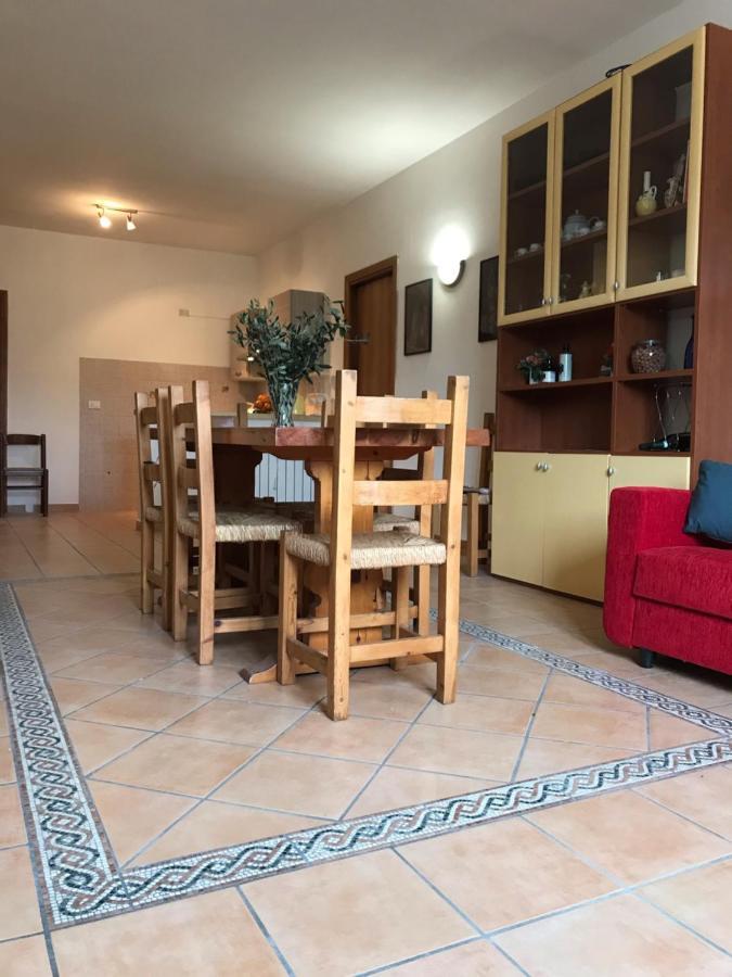 La Casa Di Demetra. Un Paradiso Tra Gli Olivi. Montecchio  Eksteriør billede