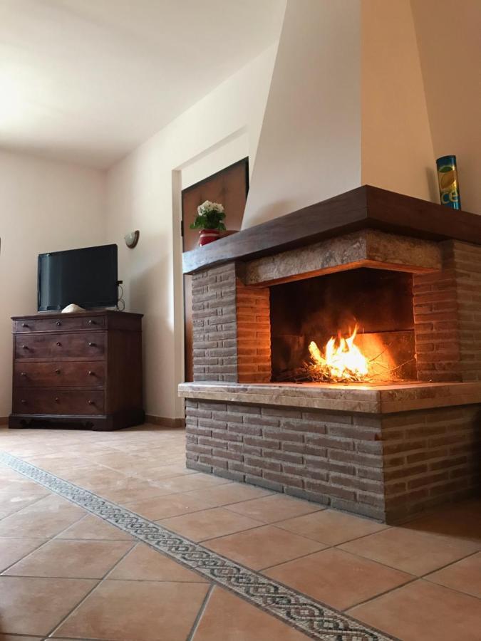 La Casa Di Demetra. Un Paradiso Tra Gli Olivi. Montecchio  Eksteriør billede